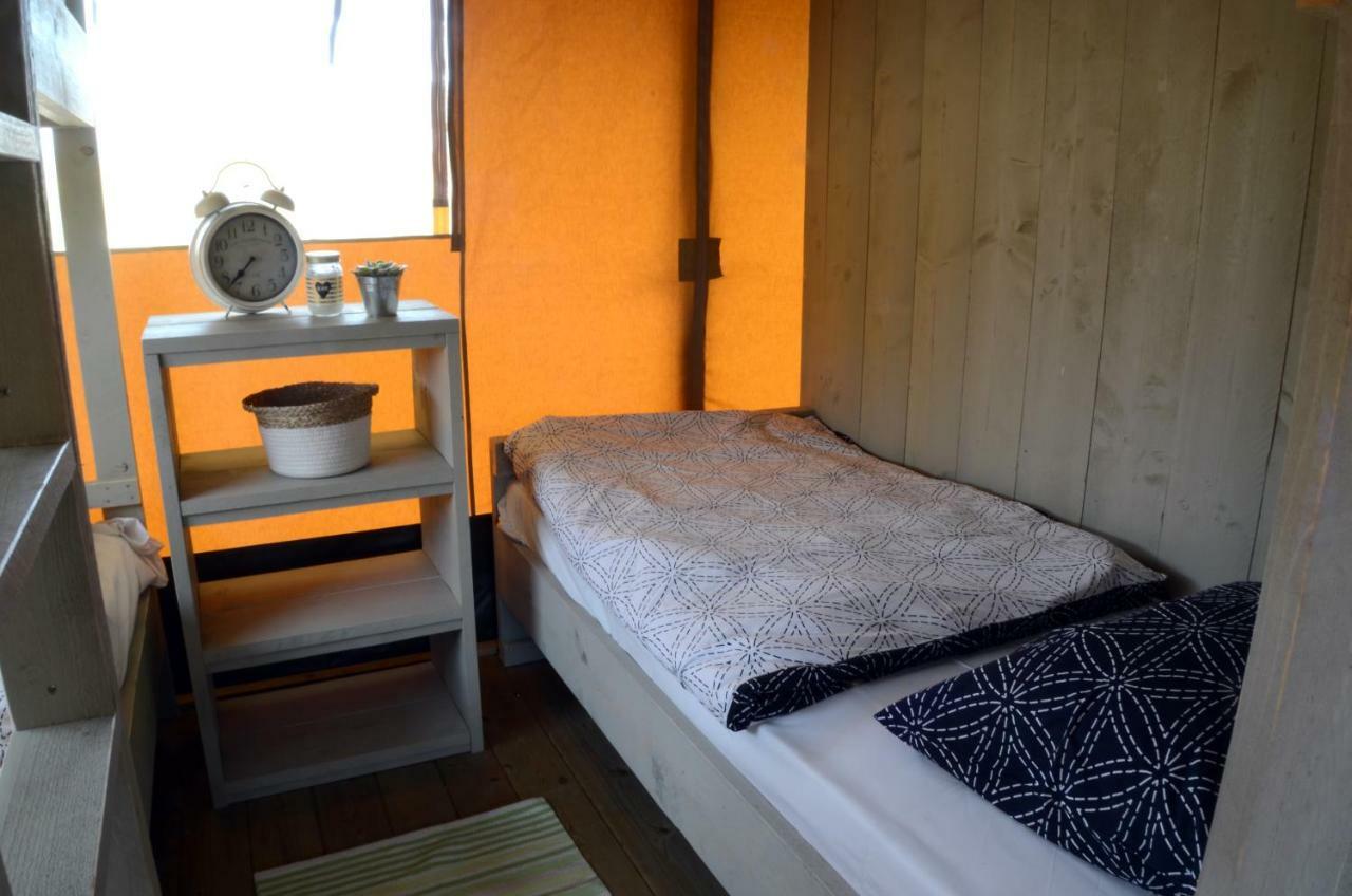 Отель Grande Glamping With Pool Биоград-на-Мору Экстерьер фото